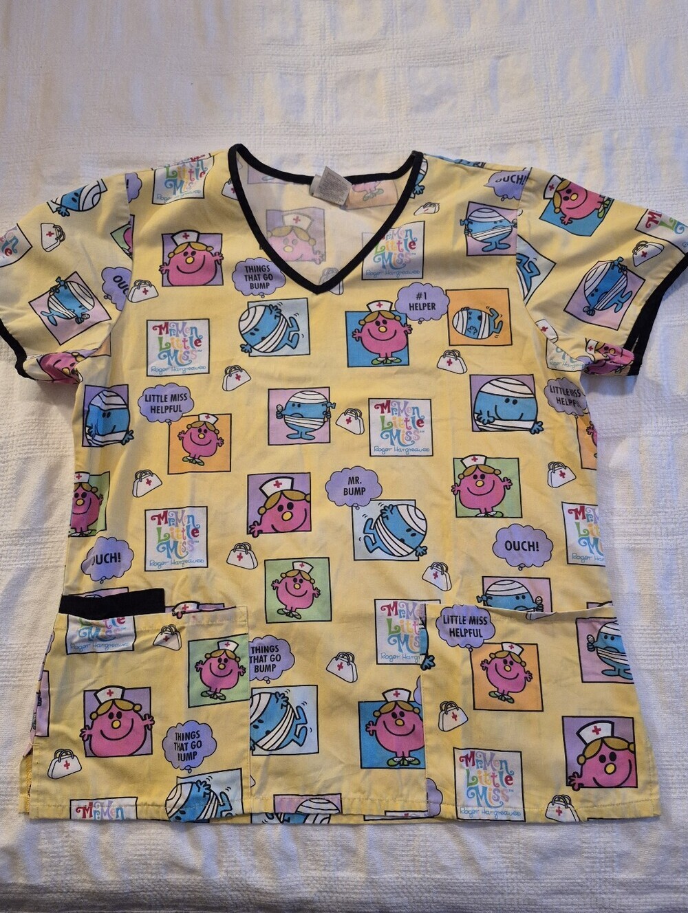 Little Miss women's Medium multi design scrub top VGUC